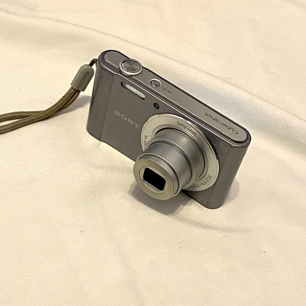COPY - Sony Cyber-shot Digital Camera - Silver